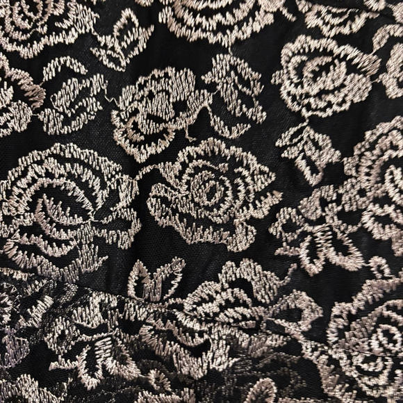 White House Black Market Black Lace Floral Tiered Mini Dress Size 6 - Picture 4 of 11